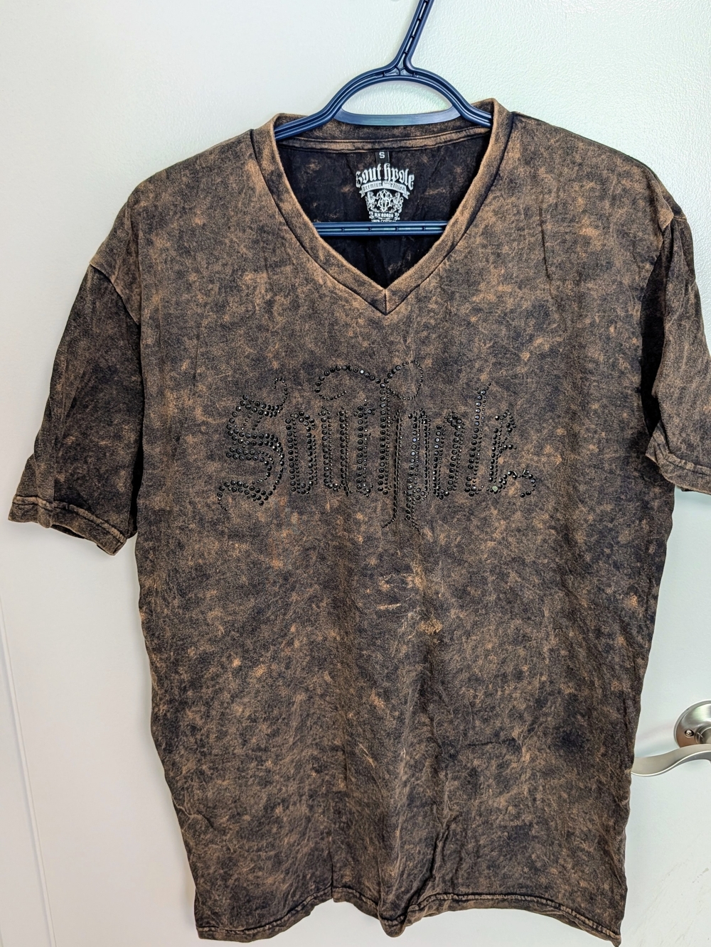 Southpole Rhinestone V-Neck T-Shirt - Men's Size Small